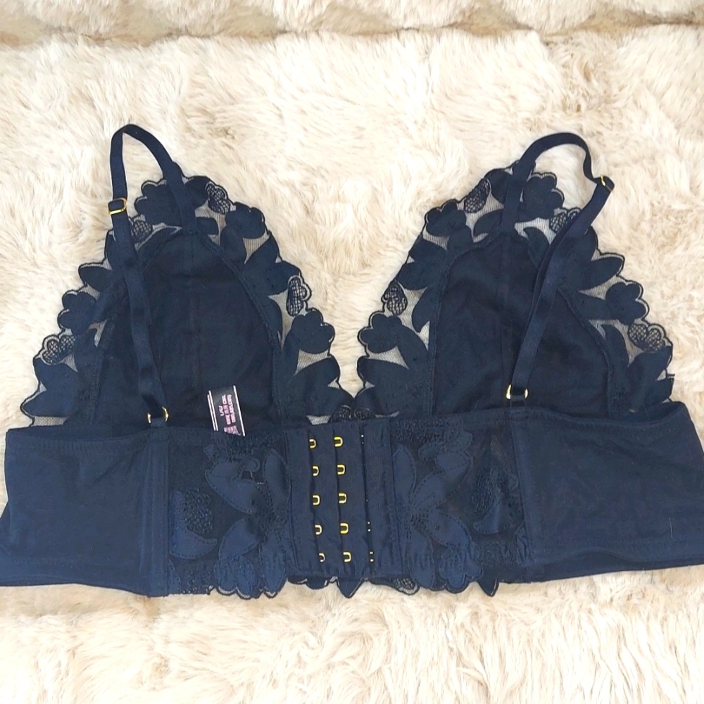NWOT Victoria Secret Floral Black Lace Satin Bralette - Picture 2 of 7